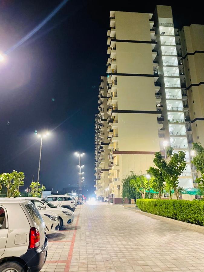 לקנאו Achyutam Homes מראה חיצוני תמונה